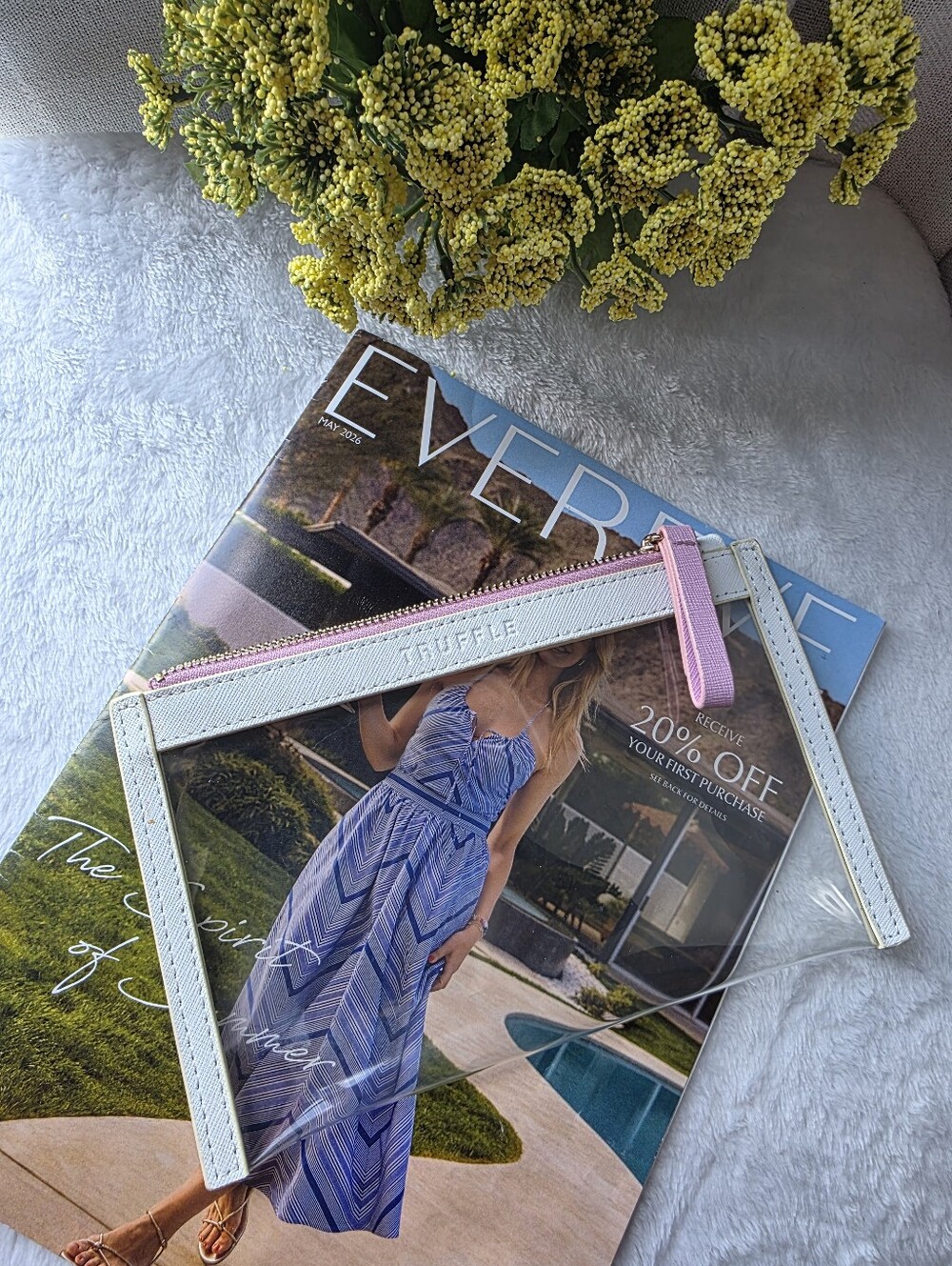 TRUFFLE Mini Clarity Clutch - White & Pink - Picture 4 of 6